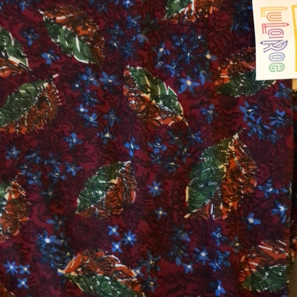 Lula Roe Shirt - Picture 2 of 4